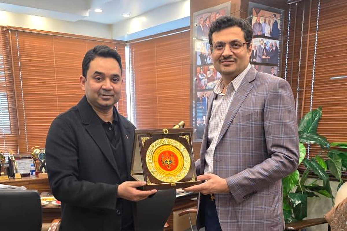 Hon Consul Mr. Kashif Ali Holds Official Meeting with Chairman of Crown Group