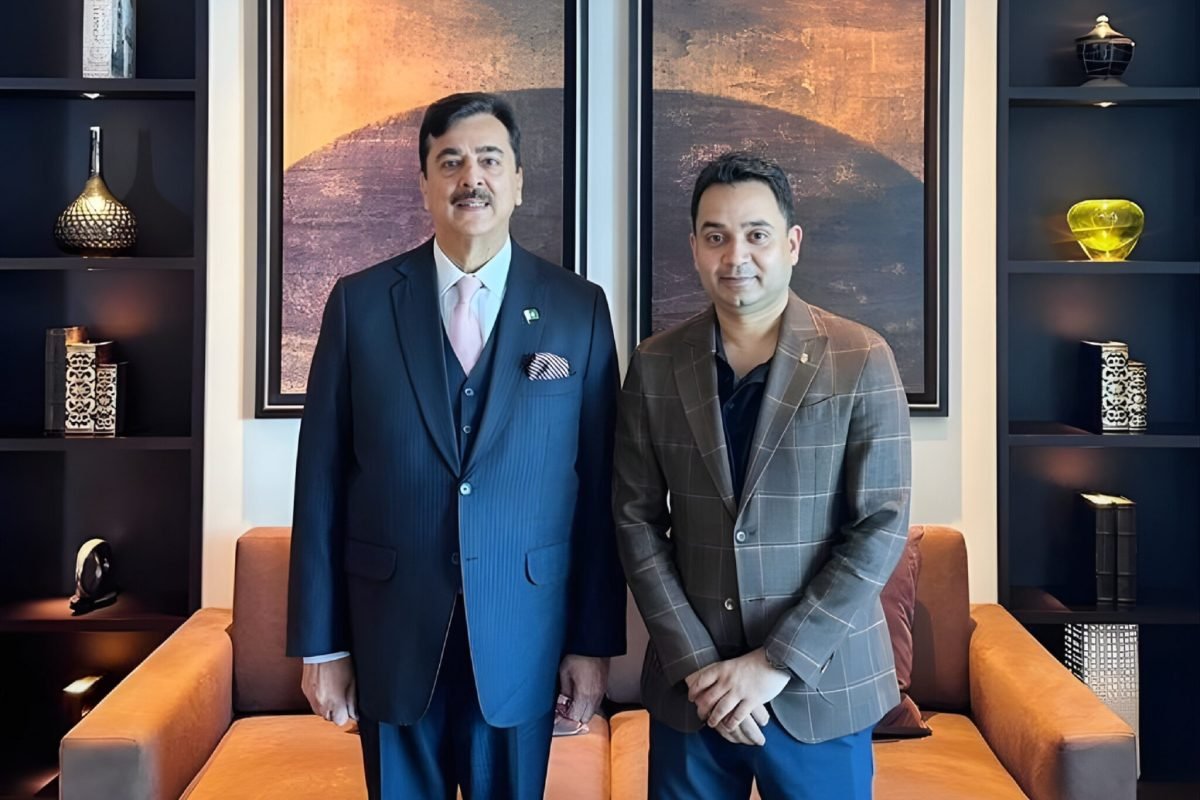 Chairman of the Senate of Pakistan Yusuf Raza Gilani Welcomes Moldova’s Honorary Consul Mr. Kashif Ali in Dubai